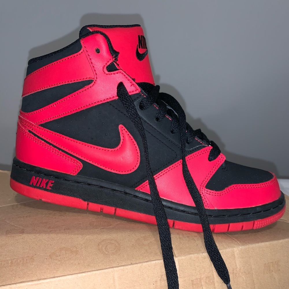 Nike Prestige GS Shoes